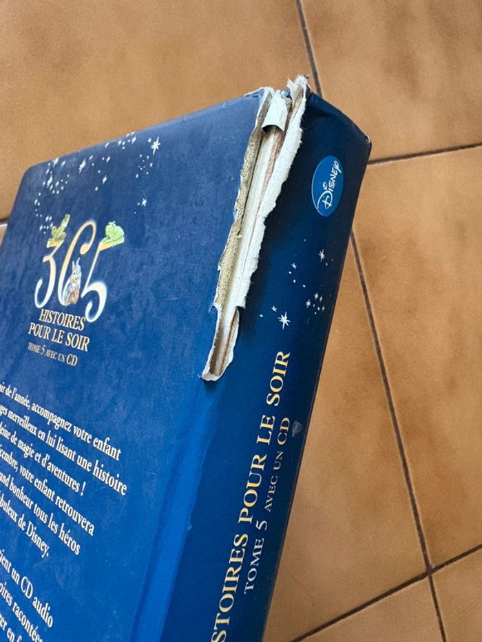 Livre 365 histoires - photo numéro 2