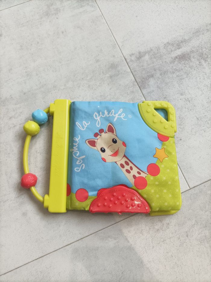 Livre d'éveil en tissu