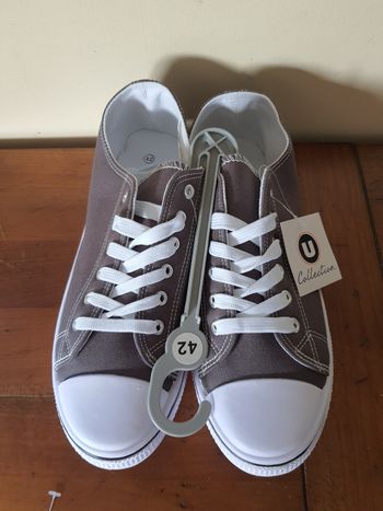 Tennis homme taille 42 U collection 