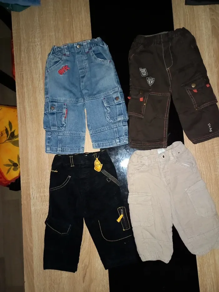 Lot 4 pantalons garçon 12 mois - photo numéro 2