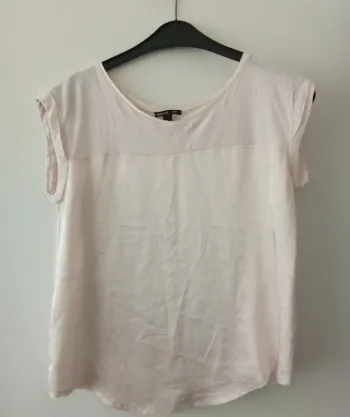 Haut Femme ⭐ très bon état ⭐ Taille M ⭐ Mango