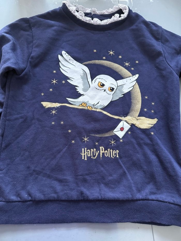Sweat fille T 10 ans Harry Potter bleu marine dessin Edwige  Très bon état - photo numéro 3