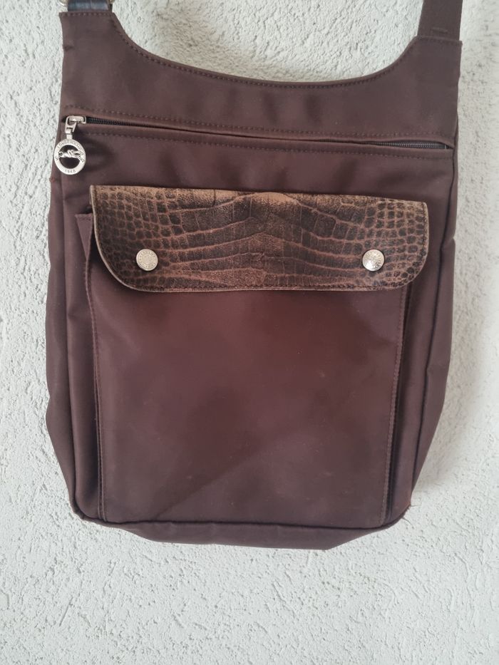 Sac a bandouilliere longchamp