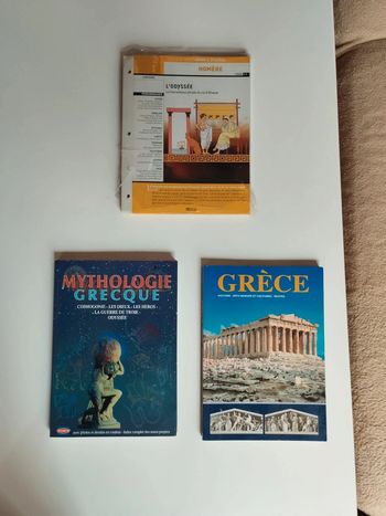 Lot livres Mythologie Grecque et guide sur la Grèce