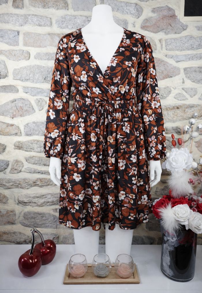 Robe bohème fleurie manches longues noire et multicolore Femme taille 54 marque Boohoo 🌺