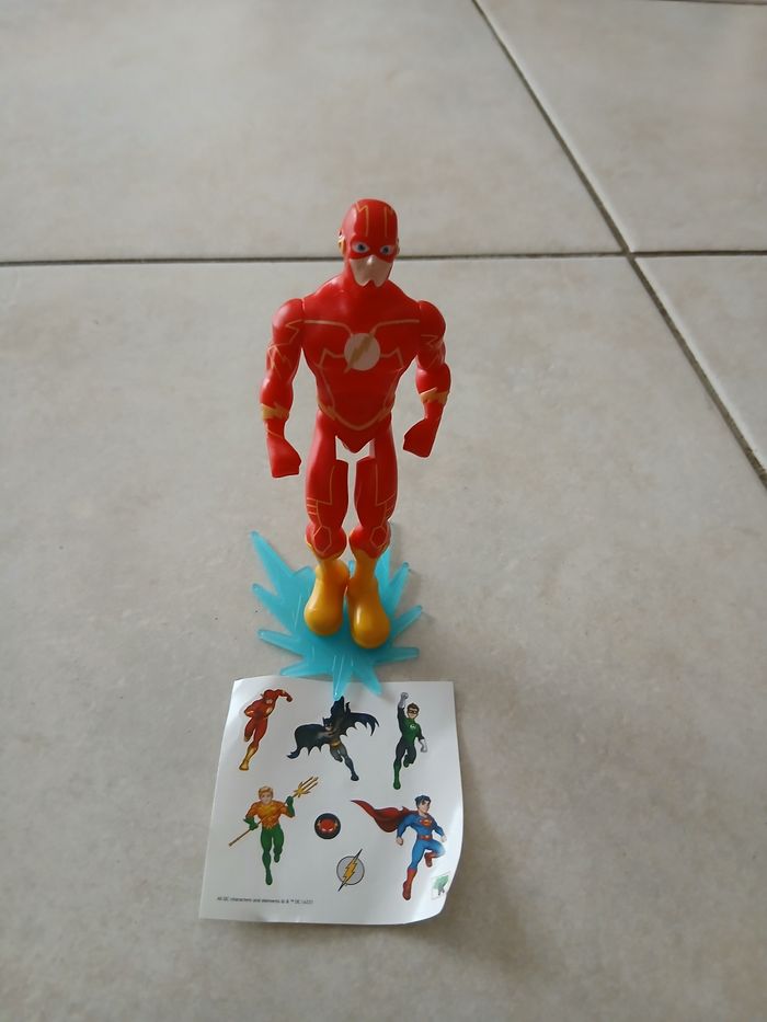 Figurine Flash