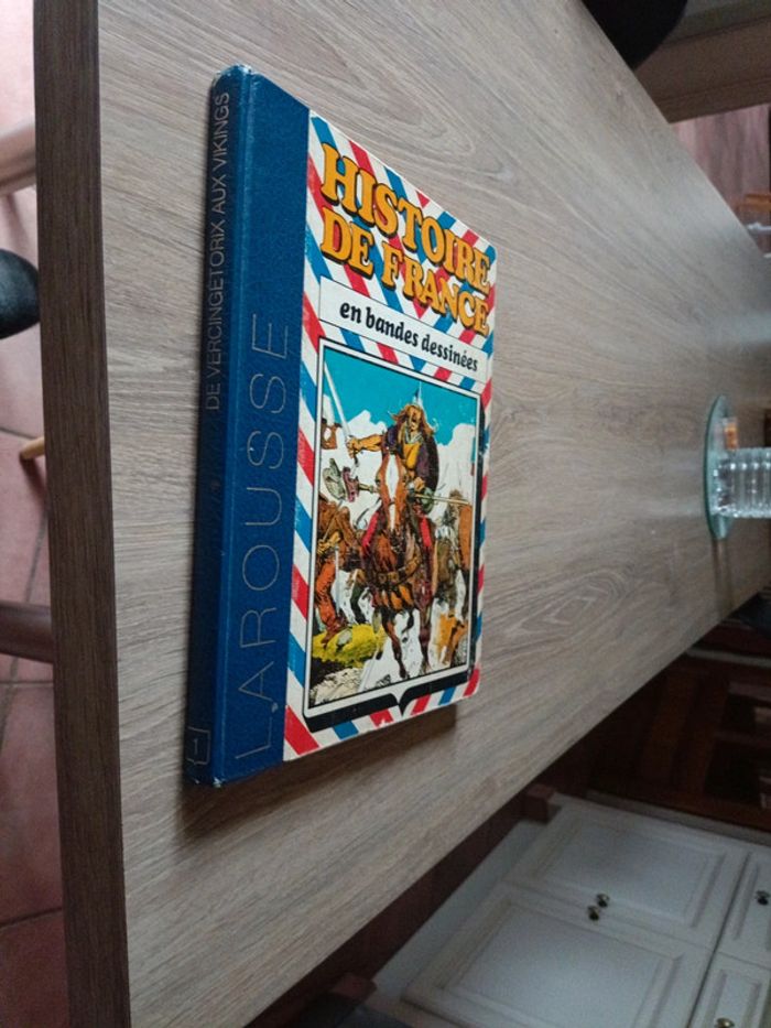 L'histoire de France en bandes dessinées Larousse - photo numéro 8