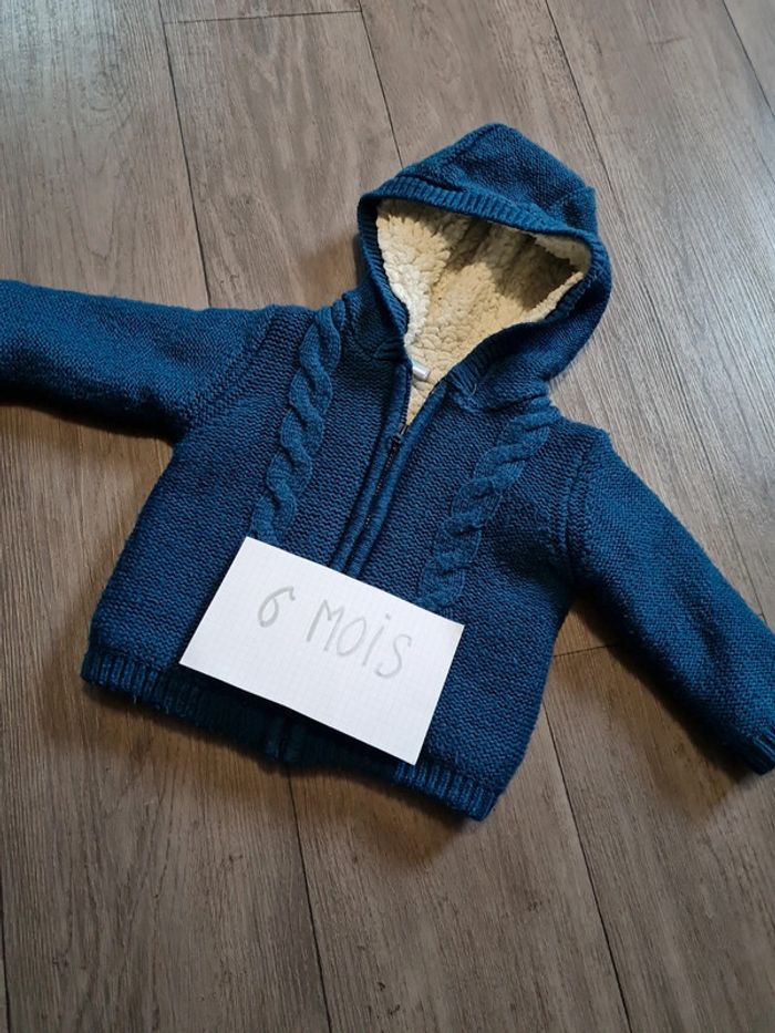 Gilet à capuche