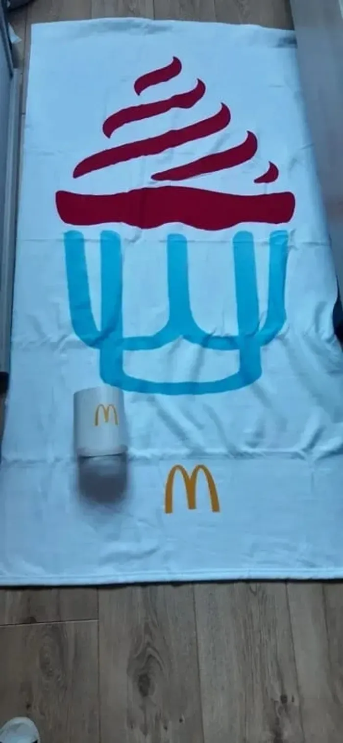 Grande Serviette de bain / drap de plage "Mcdo" en microfibres neuve