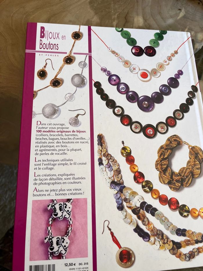 Livre « Bijoux en boutons » - photo numéro 3