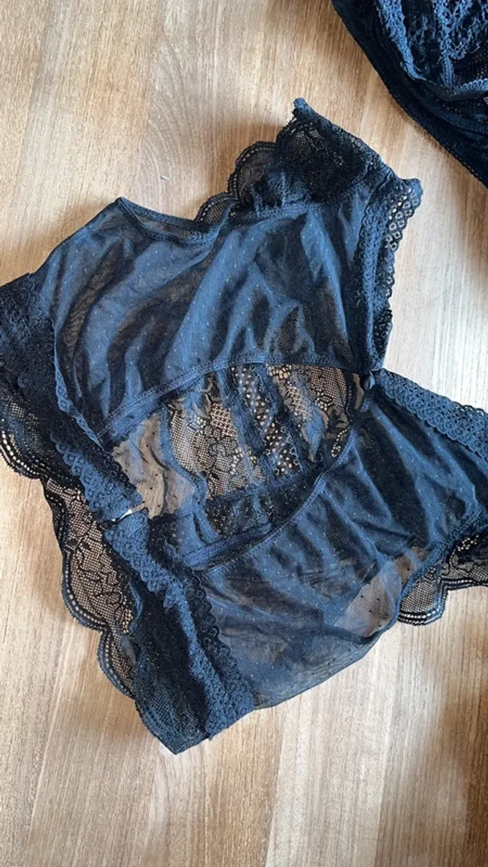Lot de 4 sous vêtements undiz taille S et 90B - photo numéro 11