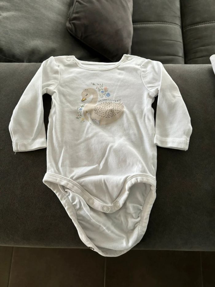 Tenue H&M 1/2M 56 - photo numéro 2