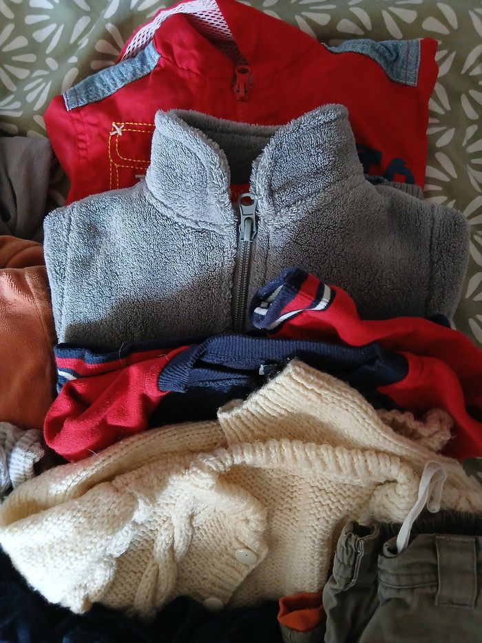 Lot vêtements 12 mois garçon - photo numéro 3