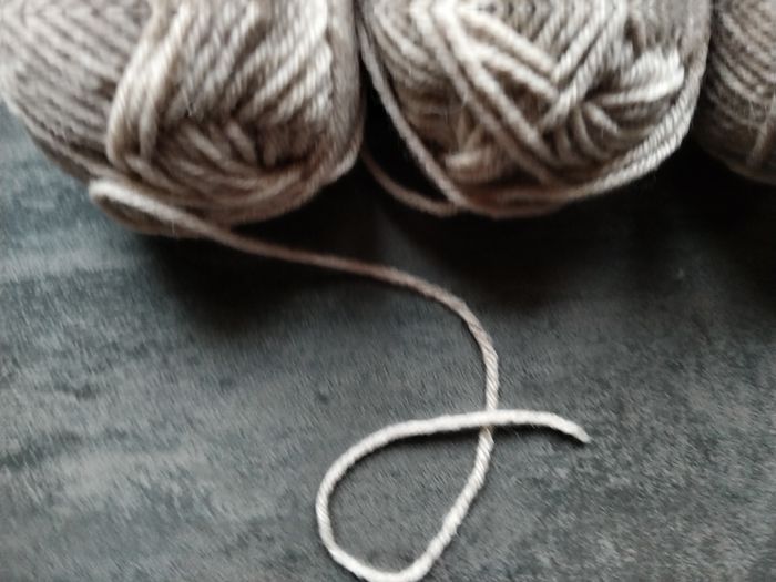 Lot de 3 pelotes de Laine mélange laine acrylique beige - photo numéro 3