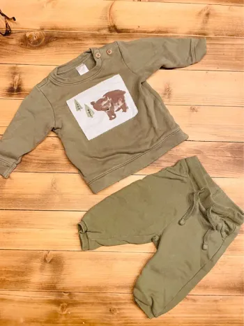 Ensemble de jogging kaki 6 mois