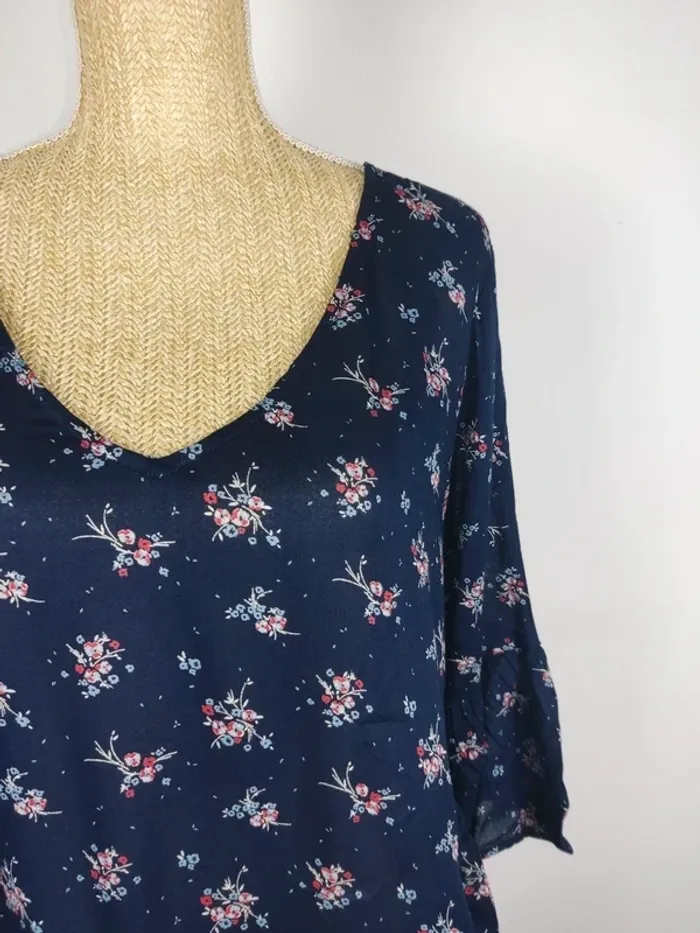 Robe droite mi-longue manches 3/4 évasées bleu nuit ceinture à nouer motif fleuri taille 48 Tissaia - photo numéro 4