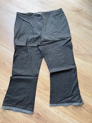 Pantacourt gris noir