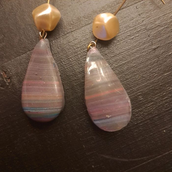 Boucles d'oreilles pendante avec pâte polymere multicolore bariolé - photo numéro 4
