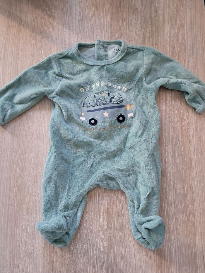 Lots de 7 pyjamas 1 mois - photo numéro 7