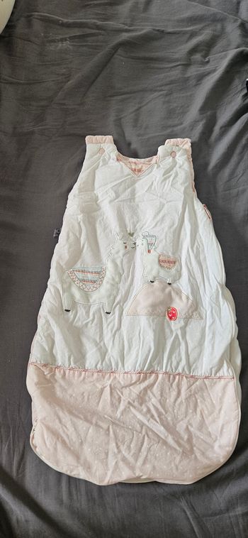 Gigoteuse Sauthon rose et blanche