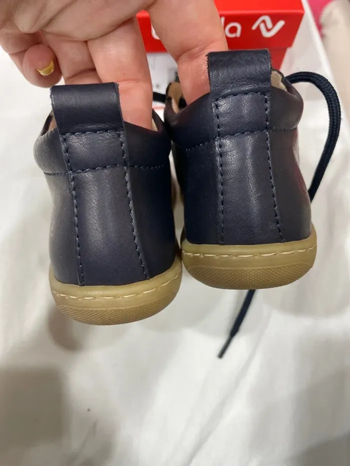 Chaussure neuve 24 - photo numéro 3