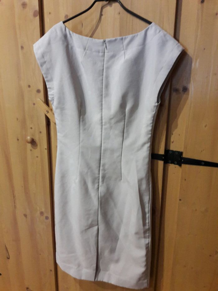 Robe tailleur - photo numéro 2