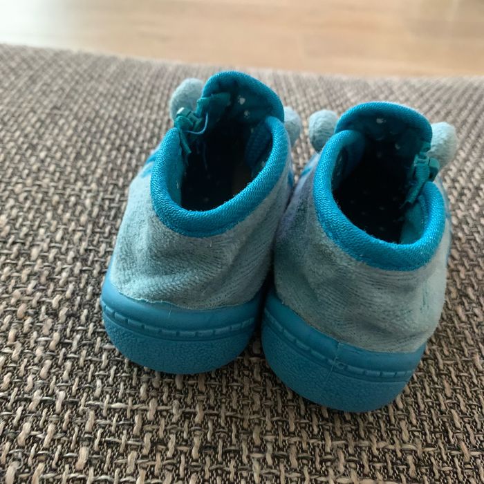 Chausson garçons taille 18 - photo numéro 3