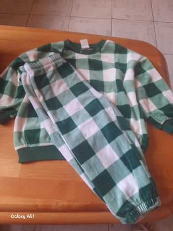 Pyjama d'hier bébé