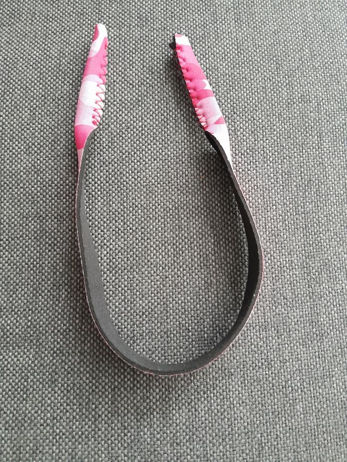 Cordon de lunette militaire rose - photo numéro 2