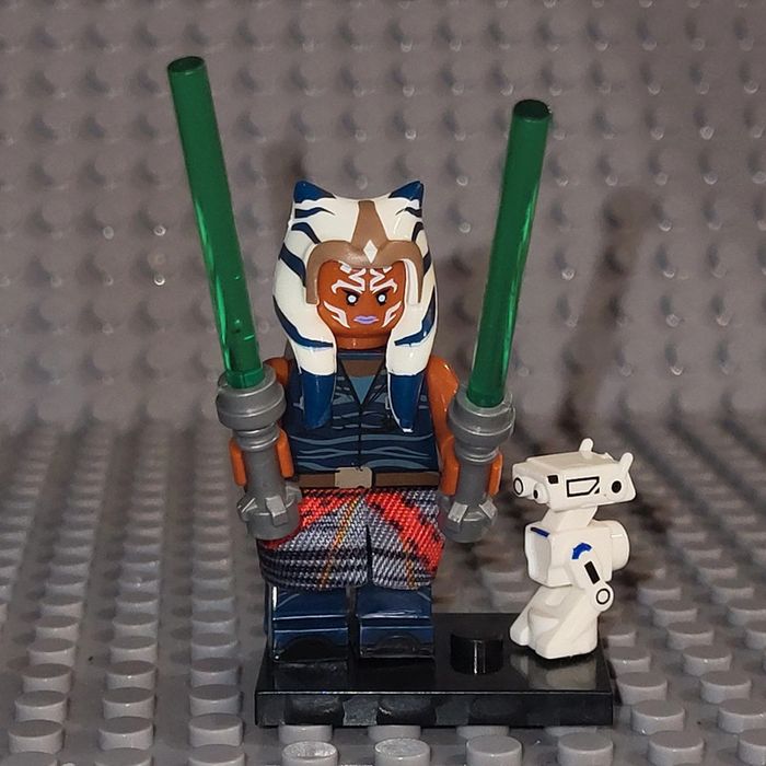 Minifigure / Figurine 🎬 Star Wars 🛸 Ahsoka Tano - photo numéro 2