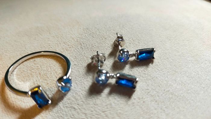 Argent 925 & Zircons saphir (collier + bague + boucles) - photo numéro 5