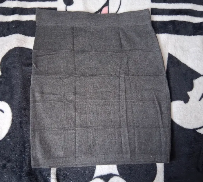 Jupe grise Taille 40