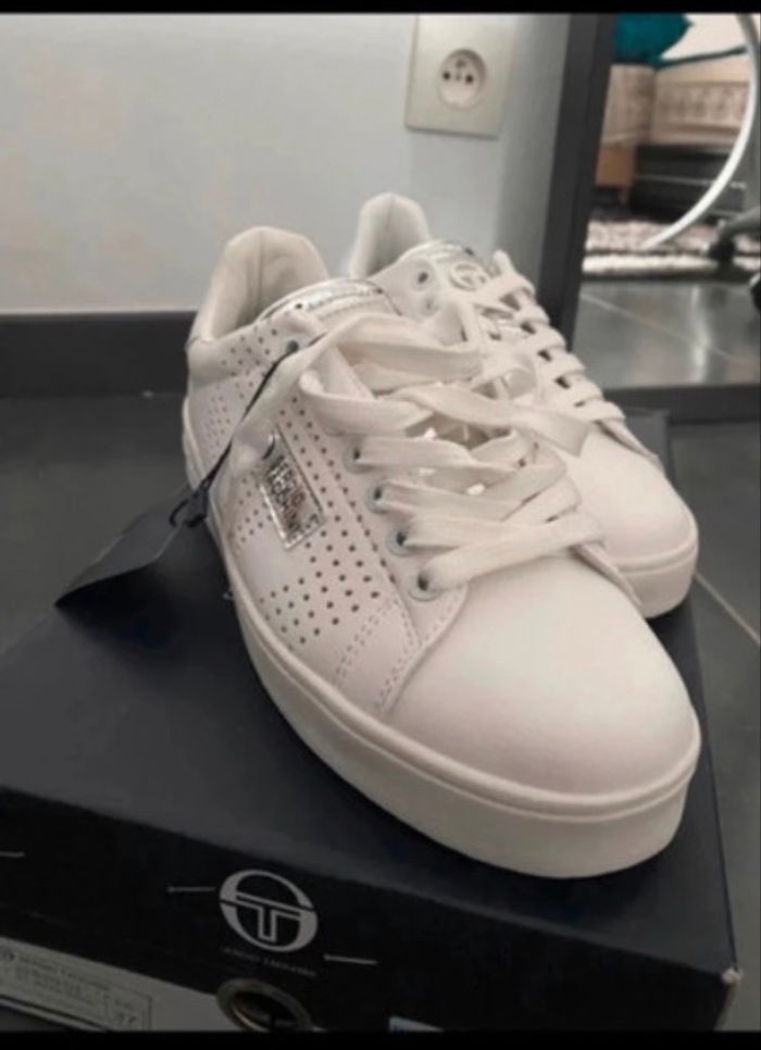 Basket Sergio tacchini neuve - photo numéro 3