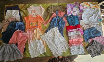 Lot vêtements fille 24 mois