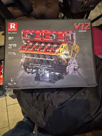 LEGO REOBRIX NEUF MOTOR V12 4719 PIECES