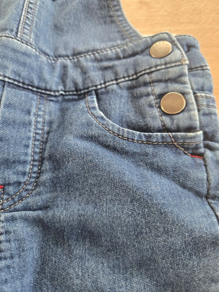 Salopette en jean - photo numéro 3