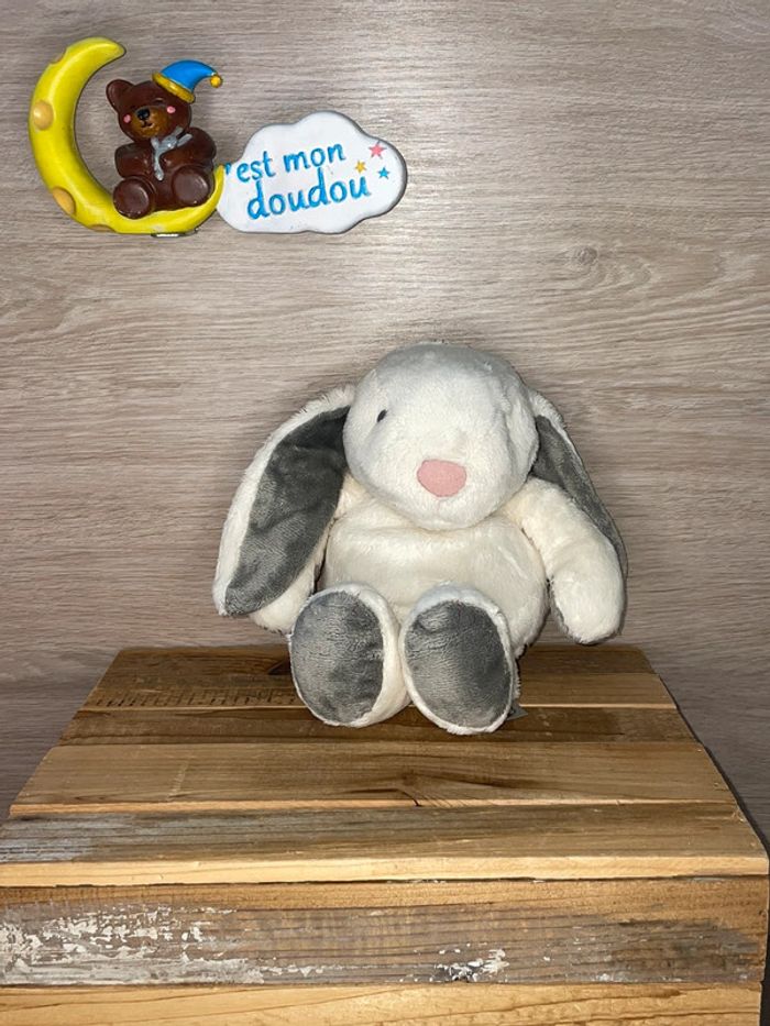 Doudou lapin 🐰 grow play
