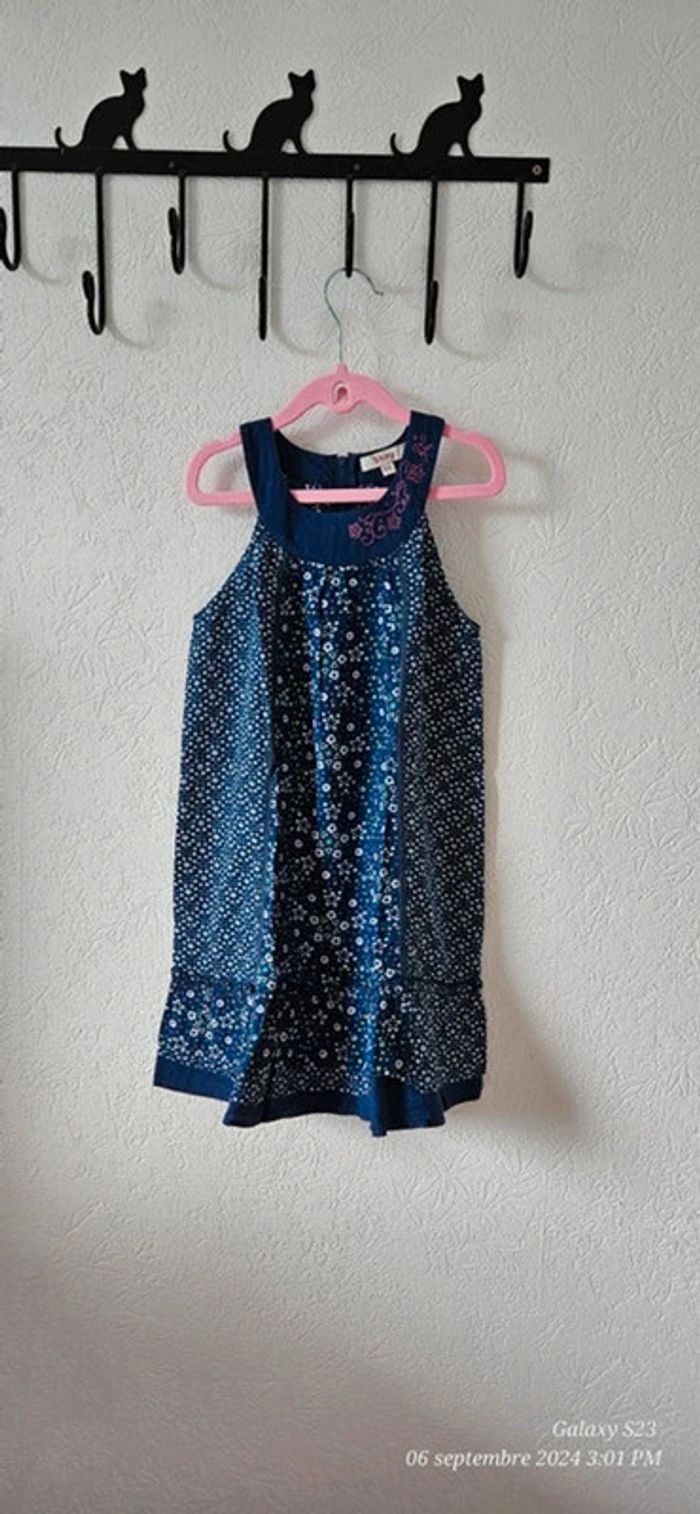 Robe fleurie sans manches 8A gémo
