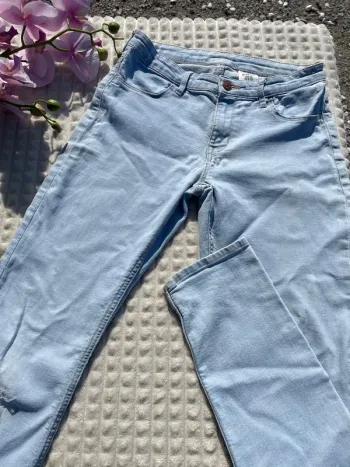 Jeans skinny fit bleu ciel – 12/13 ans, petits trous aux genoux