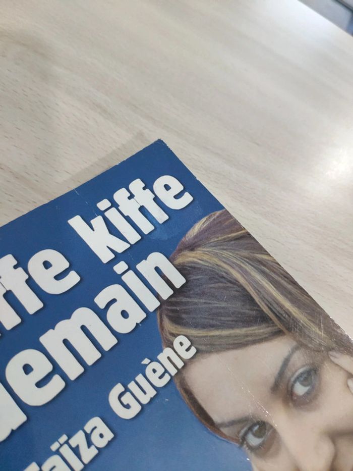 Livre poche kiffe kiffe demain Faiza Guène - photo numéro 7