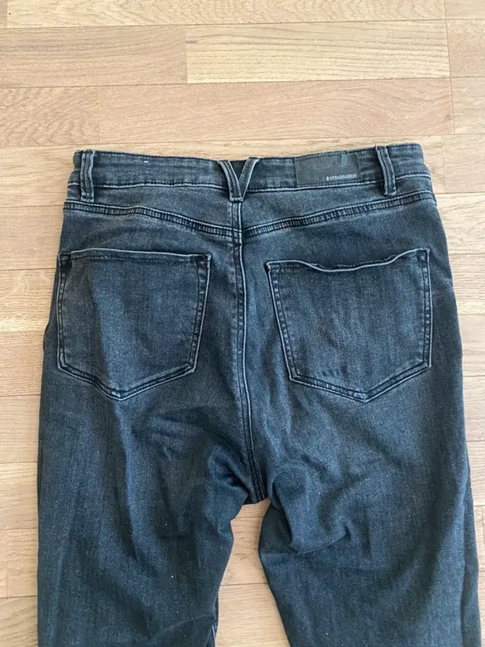 Jeans stradivarius taille haute - photo numéro 8