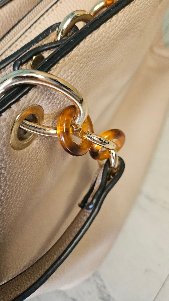 Sac a main beige chaînes 3 compartiments bon état global - photo numéro 4