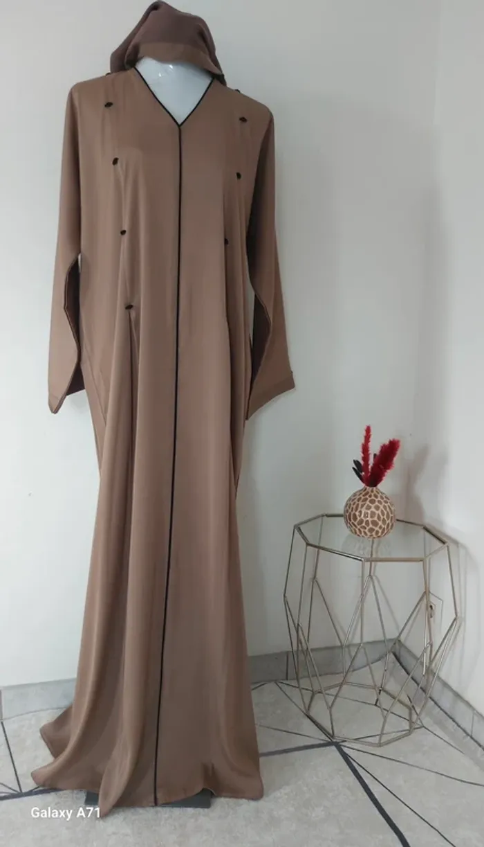 Robe dubai brune chic neuve - photo numéro 3