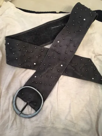 Ceinture en cuir gris Aridza bross