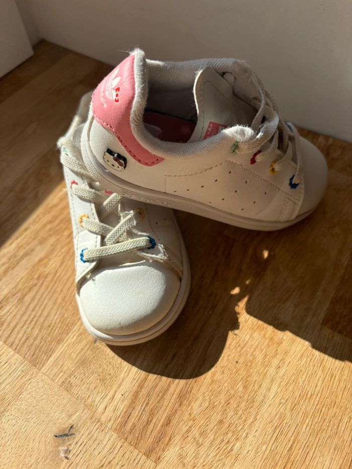 Stansmith hellokitty P25