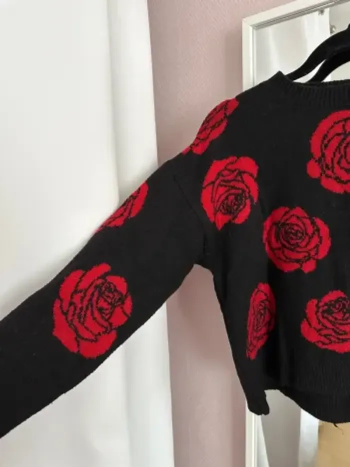 Pull rose - noir et rouge Jennyfer - photo numéro 2