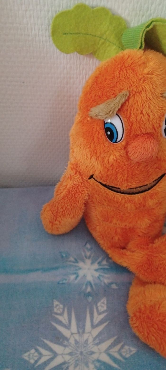 Très jolie petite peluche carotte 🥕 - photo numéro 2