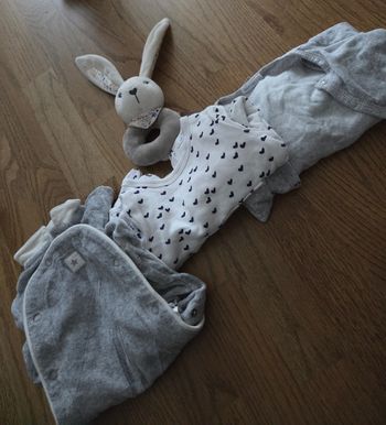 Lot 3 pyjamas chaud bout chou 1 mois