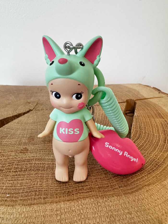 Sonny angel kiss kiss série renard édition saint Valentin