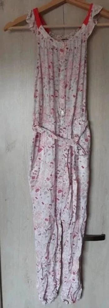 Combinaison fluide rose fleuries tape à l'oeil 8 ans état neuve